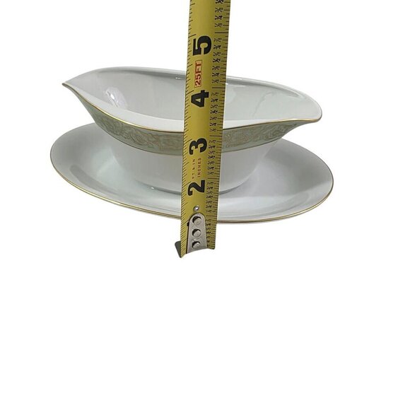 Yamaka Japan Fine China Renaissance Gravy Boat with Attached Under Plate - Picture 13 of 17